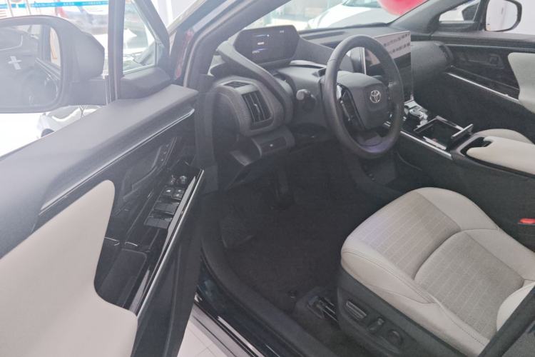 Used Toyota FAW bZ4X 2022 Four-Wheel-Drive High-Performance PRO Edition Driver Seat