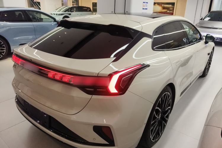 Used Zeekr 001 2025 YOU Edition 100 kWh All-Wheel Drive Rear Right 45 Deg