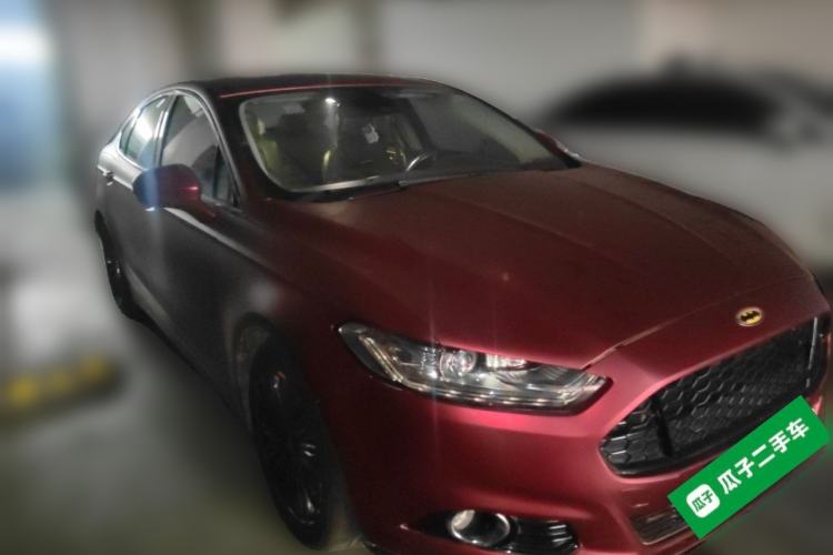 Used Ford Mondeo 2013 2.0L GTDi 200 Luxury Model Front Right 45 Deg