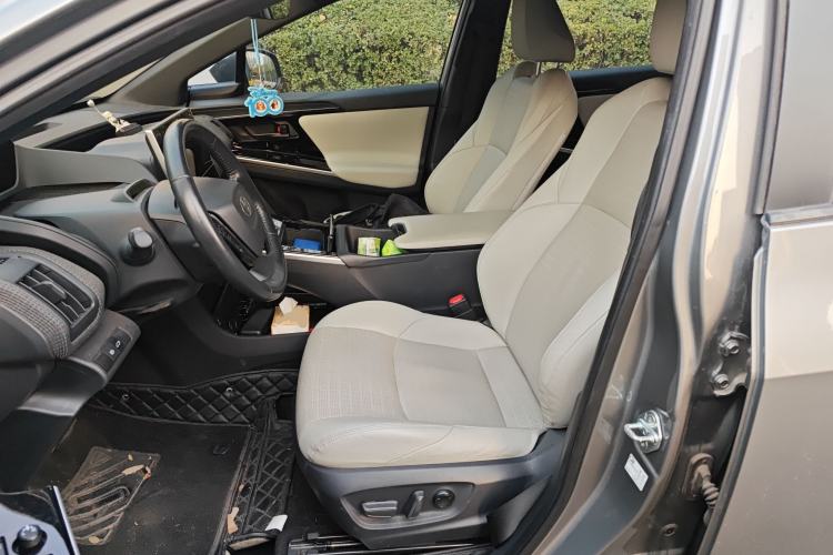 Used Toyota GAC bZ4X 2022 Long-Range Pro Left Front Seat