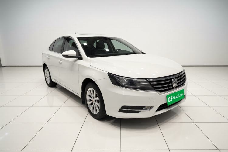 Used Roewe i6 2017 20T Automatic Internet Smart Edition Exterior 2