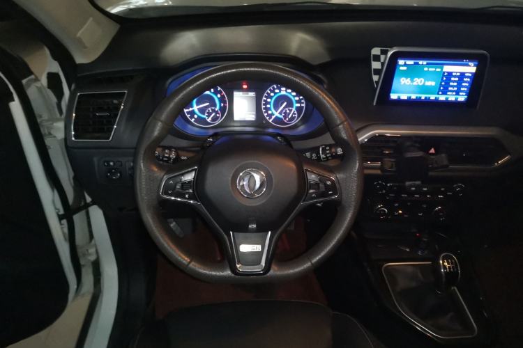 Used Dongfeng Fengon S560 2018 1.8L Manual Urban Model 5 Seats
