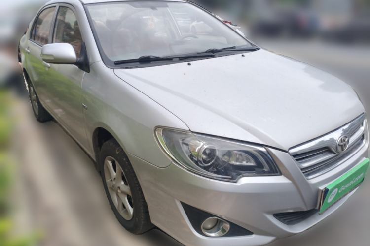 Used Toyota Corolla EX 2013 1.6L Automatic Luxury Edition Front Right 45 Deg