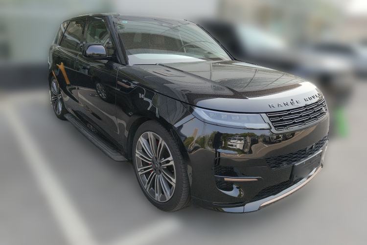 Used Land Rover Range Sport 2024 400PS Dynamic HSE Front Right 45 Deg