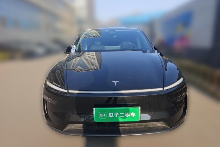 Used Tesla Model Y 2025 Long-Range All-Wheel-Drive Version Front