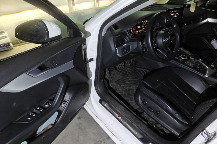 Used Audi A4L 2018 30th Anniversary Edition 40 TFSI Fashion Model