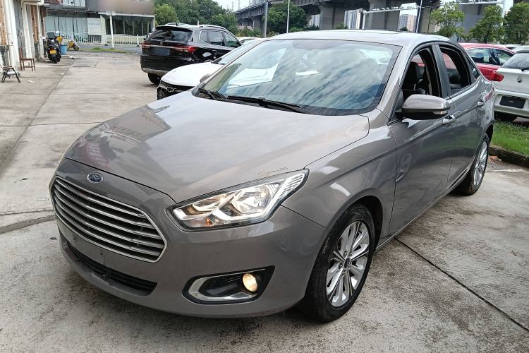 Used Ford Escort 2015 1.5L Automatic Fashion Model
