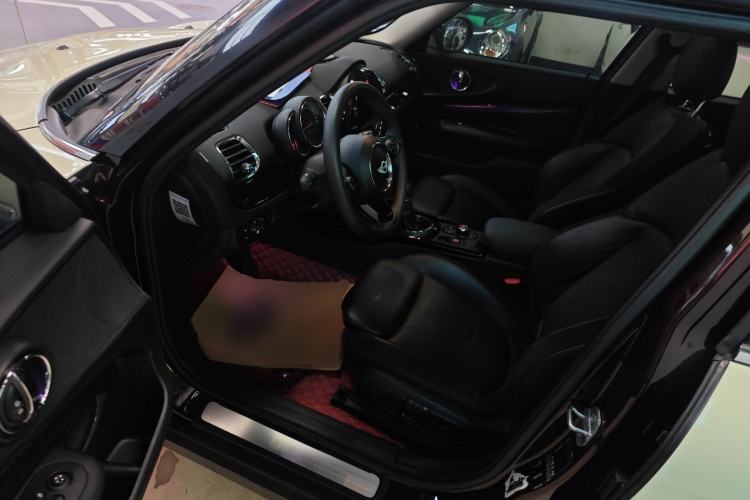 Used MINI Clubman 2016 Revised Version 1.5T COOPER Connoisseur Edition
