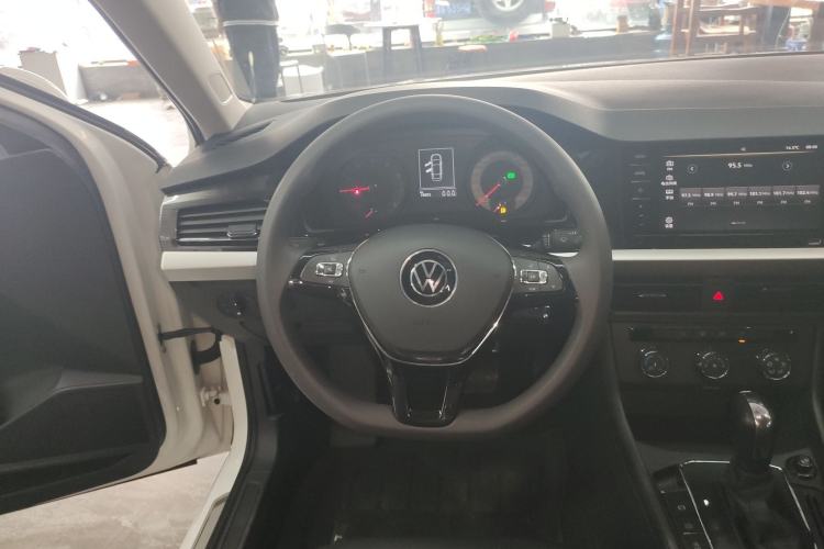 Used Volkswagen Lavida 2019 1.5L Automatic Comfort Edition China VI Standard Steering Wheel