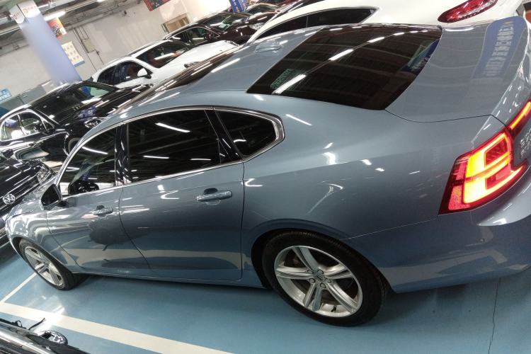 Used Volvo S90 2018 T4 Zhiyuan Edition