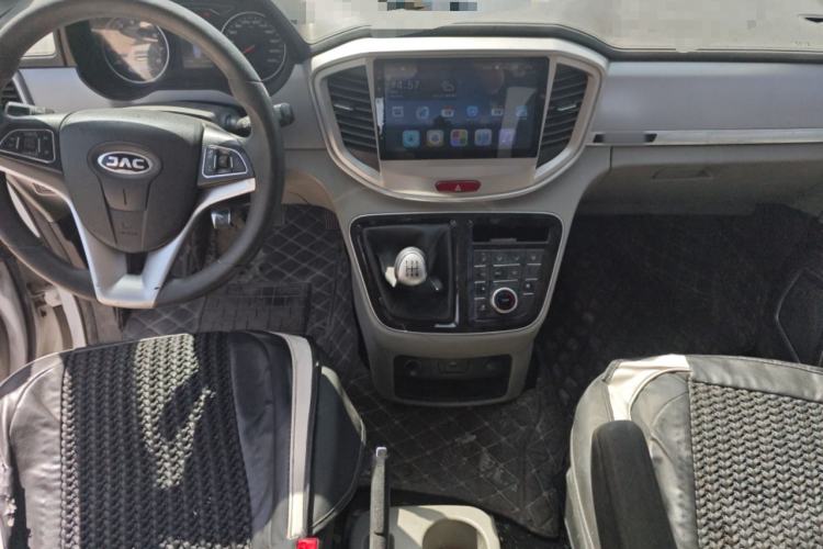 Used JAC Refine M4 2017 2.0T Manual Comfort Version
