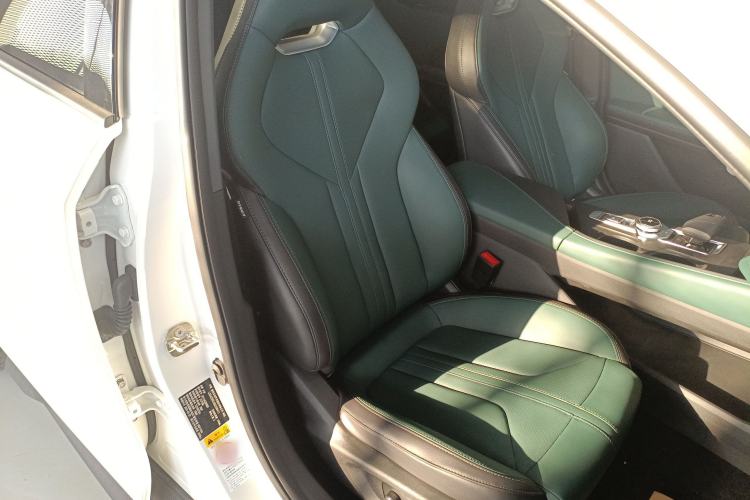 Used Changan UNI-V iDD 2024 Blue Whale Smart Electric iDD 136km Luxury Model
