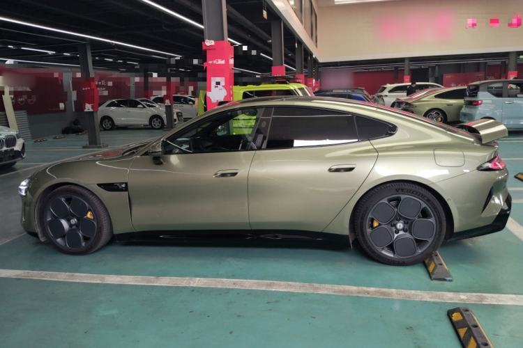 Used Xiaomi Auto SU7 2024 Four-Wheel Drive Ultra-Long Range Advanced Intelligent Driving Max Edition Left Side