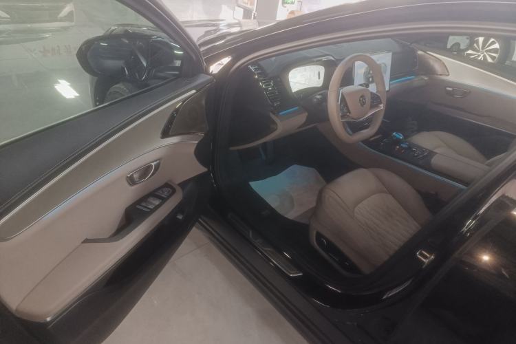 Used BYD Han 2025 DM-i Smart Drive 125KM Elite Model
