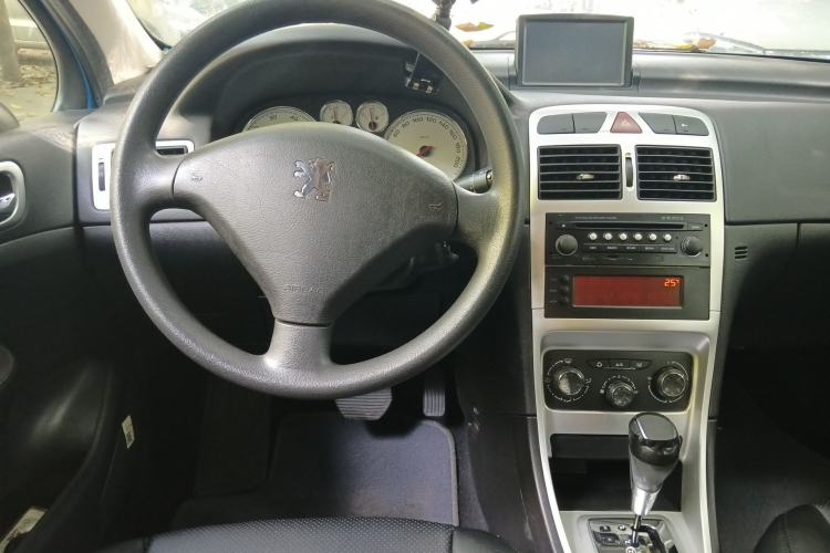 Used Peugeot 307 2012 Hatchback 1.6L Automatic Comfort Edition
