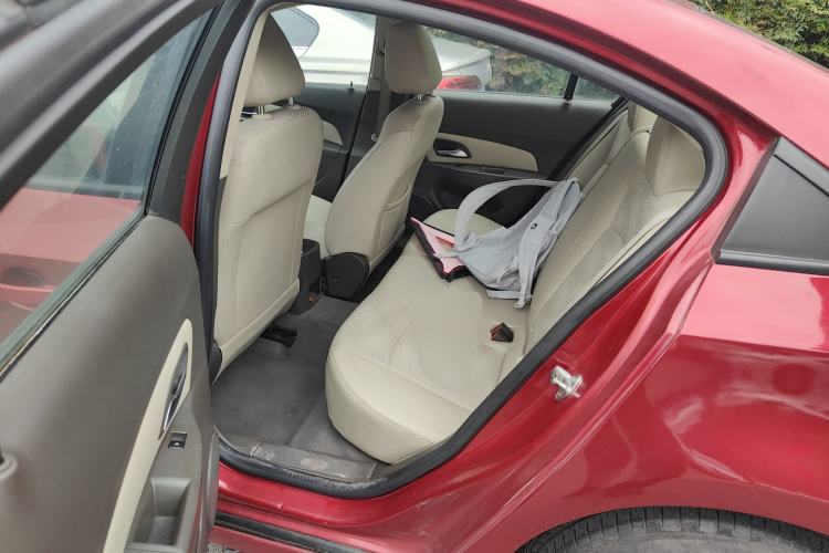 Used Chevrolet Cruze 2015 1.5L Classic SE AT
