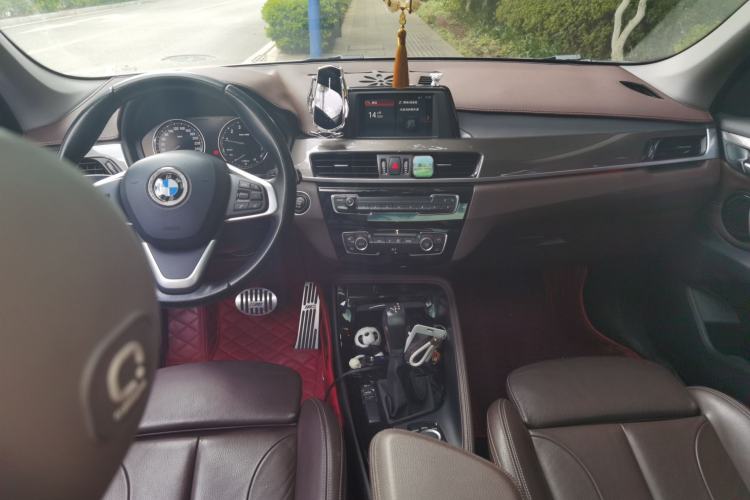 Used BMW X1 2019 sDrive18Li Premium Edition Center Console