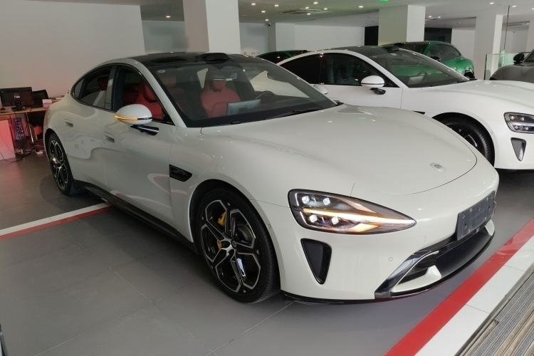 Used Xiaomi Auto SU7 2024 Four-Wheel Drive Ultra-Long Range Advanced Intelligent Driving Max Edition