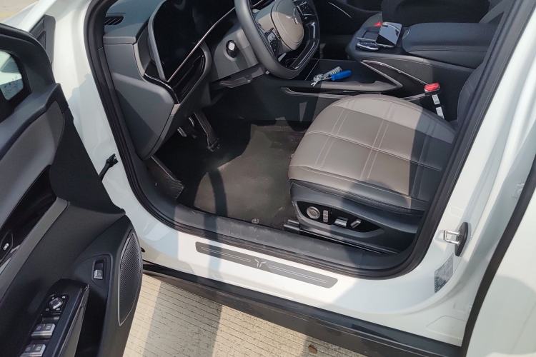 Used Hongqi EH7 2024 690 Pro Driver Seat