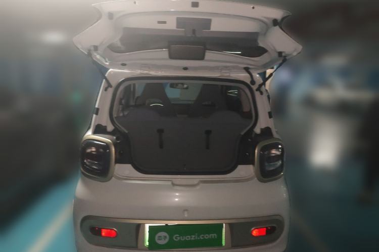 Used Bestune Pony 2024 122km range cute pony Trunk