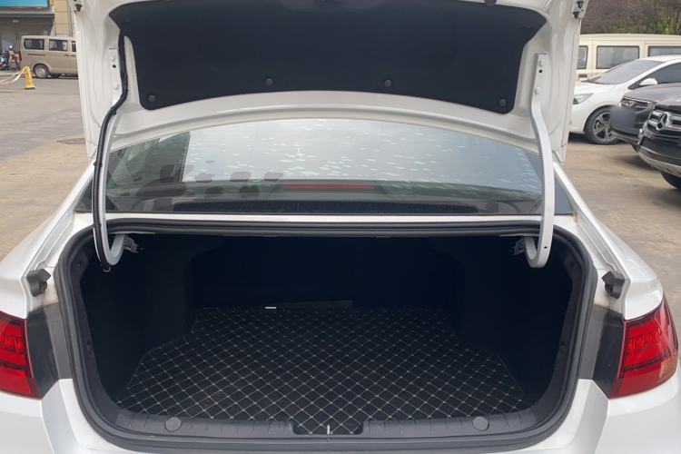 Used Geely Auto Emgrand GL 2021 UP 1.4T CVT Leading Edition Trunk