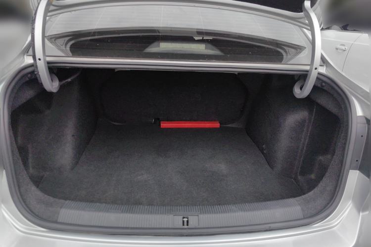 Used Volkswagen Bora 2018 1.5L Manual Fashion Model Trunk