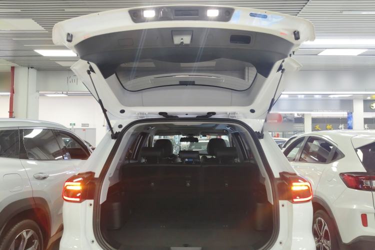 Used Chery Tiggo 8 2022 1.5 TCI Automatic Prestige Edition 5-Seater Trunk