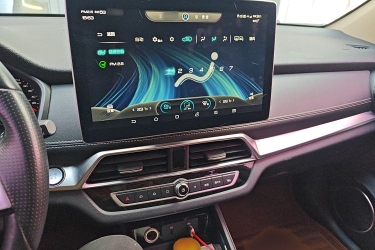 Used BYD Song New Energy 2019 Song DM 1.5TID Smart Connect Sharp Edition Audio And AC Panel