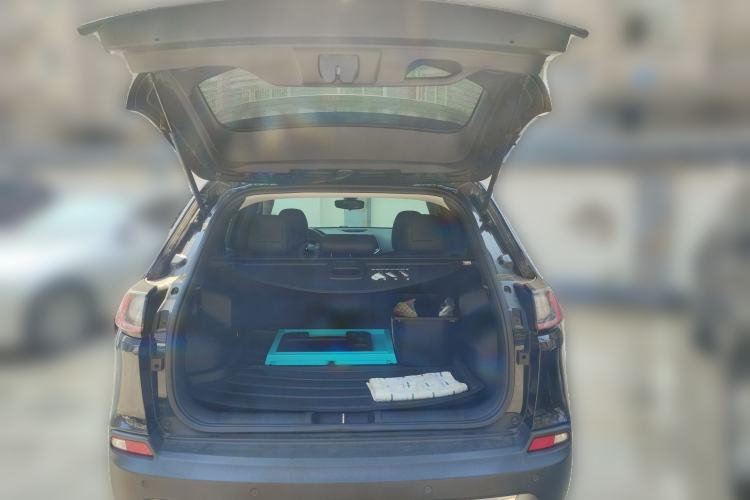 Used Jeep Cherokee 2019 2.0T Two-Wheel Drive Smart Enjoyment Version China VI
