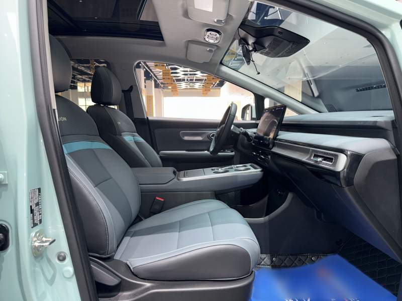 Used AION Y 2023 Plus 510 Smart Edition — 25