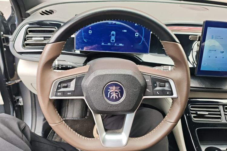 Used BYD Qin PLUS 2024 HONOR Edition DM-i 55KM Leading Model
