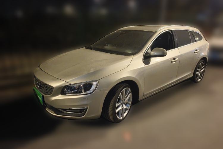 Used Volvo V60 2017 T5 Zhiyi Edition China V Standard