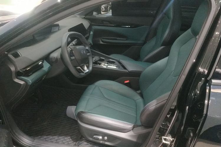 Used Qiyuan A06 2023 Base Model
