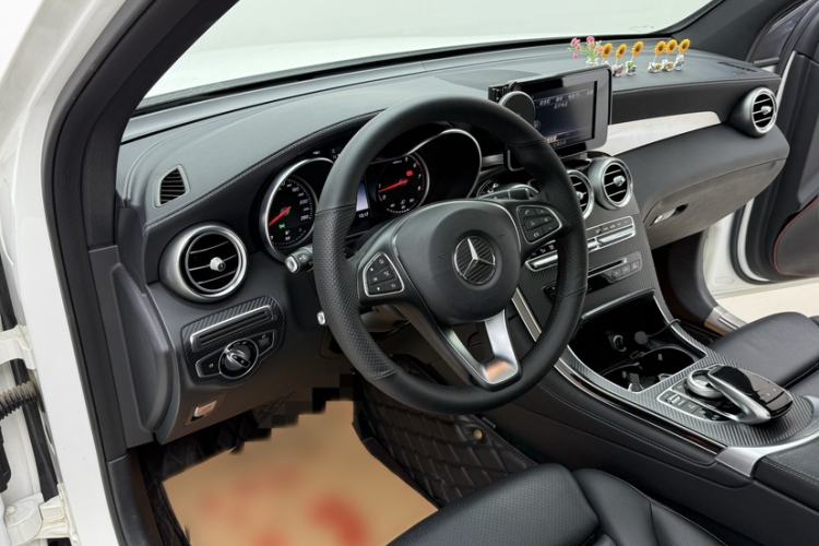 Used Mercedes-Benz GLC 2016 GLC 260 4MATIC Dynamic Edition