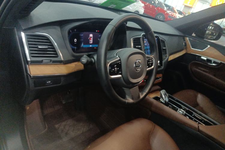 Used Volvo XC90 2023 B5 SmartDrive Luxury Edition 7 Seats
