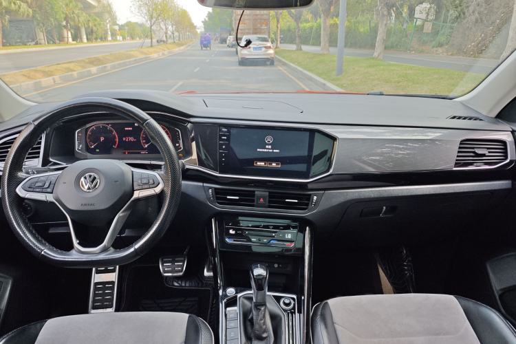 Used Volkswagen Tayron X 2020 330TSI Two-Wheel Drive Luxury Smart Connectivity Version Interior 4