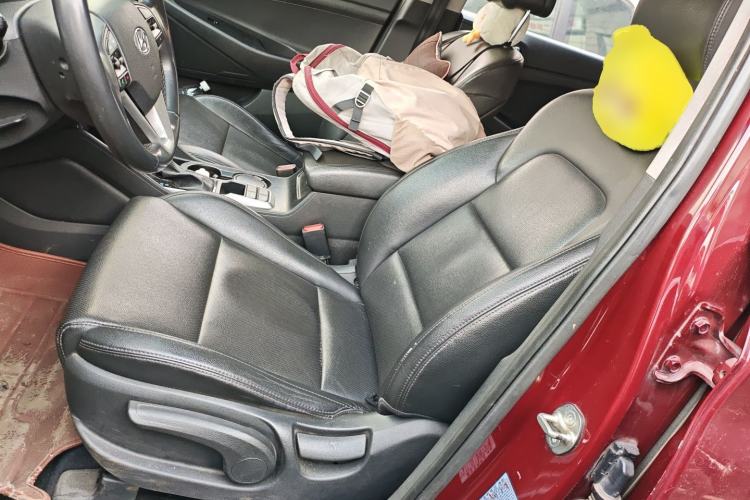 Used Hyundai Tucson 2015 1.6T Dual-Clutch Two-Wheel-Drive Smart Model
