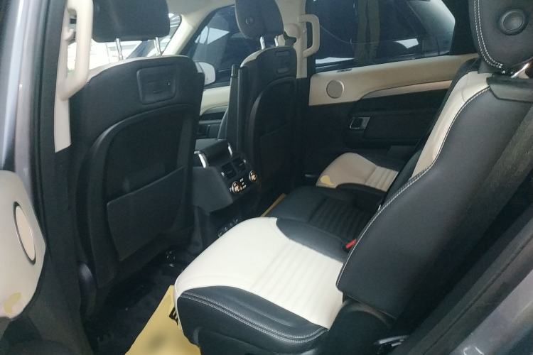 Used Land Rover Discovery 2021 360 PS R-Dynamic S