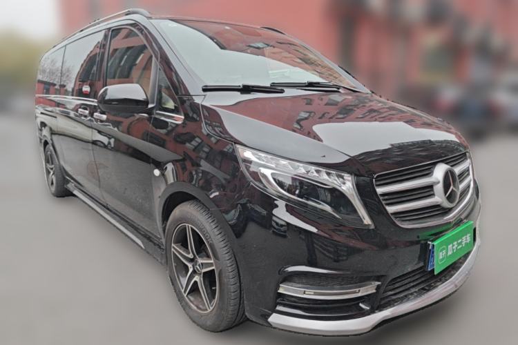 Used Mercedes-Benz Vito 2018 2.0T Elite Version 7 Seats China VI Emission Standard
