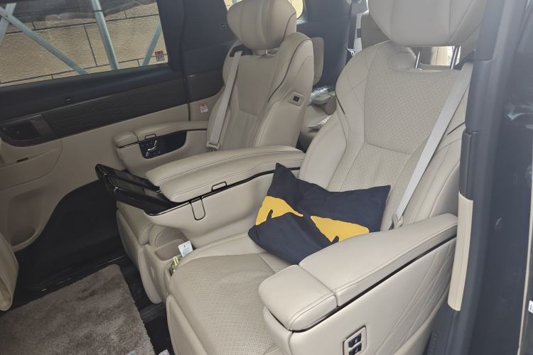 Used Toyota Alphard 2024 Dual-Engine 2.5L Deluxe Edition
