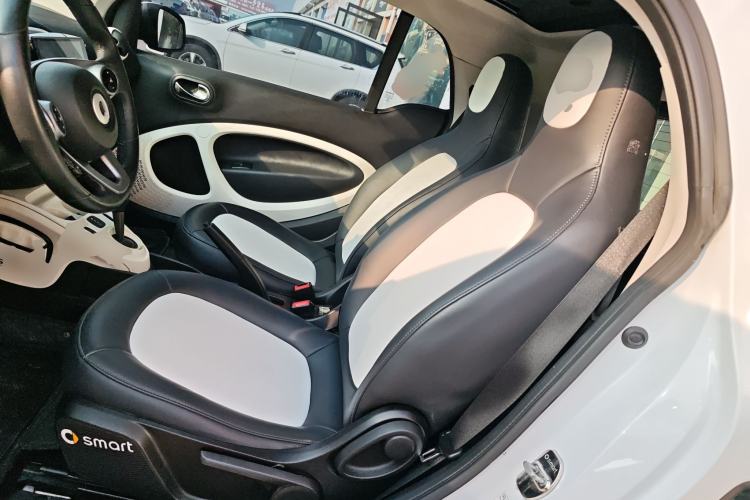 Used smart fortwo 2015 1.0L 52 kW Hardtop Passion Edition