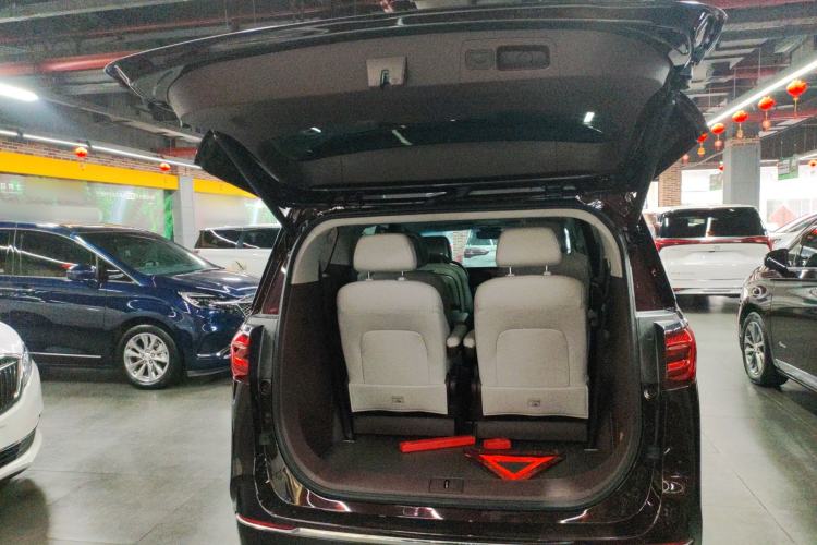 Used Buick GL8 2022 Avenir Aivia Six-Seat Deluxe Edition Trunk