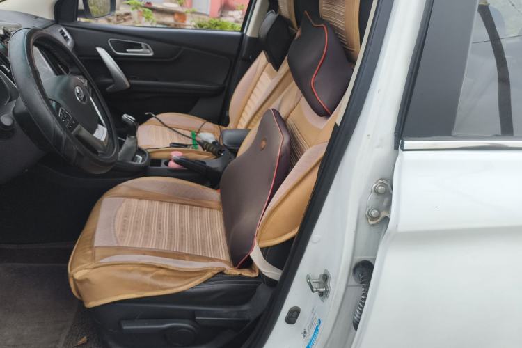 Used SWM X7 2016 1.8L Manual Luxury Edition 7 Seats Left Front Seat