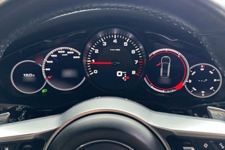 Used Porsche Panamera 2019 Panamera 2.9T Interior 4