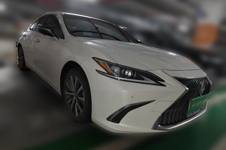 Used Lexus ES 2020 200 Excellence Edition
