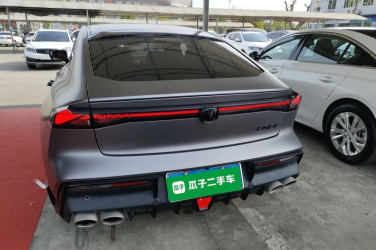 Used CHANGAN UNI-V 2023 2.0T Leading-Speed Edition
