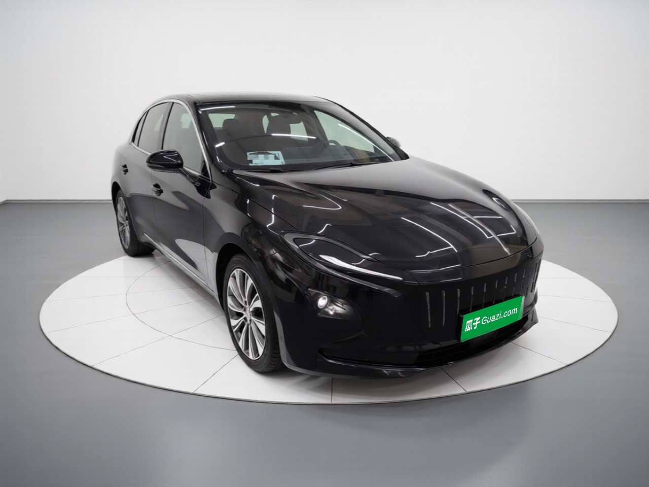 Hongqi E-QM5 2024 560km PLUS — снимка 3