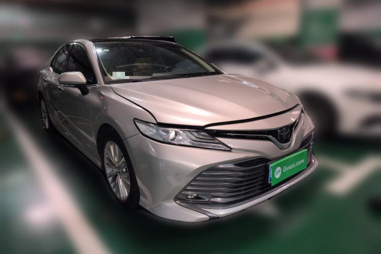 Used Toyota Camry 2019 2.5G Luxury Edition China VI Standard Front Right 45 Deg