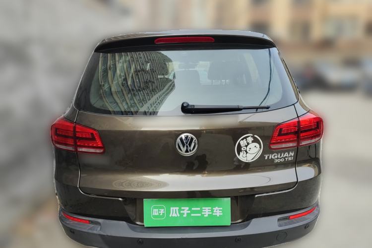 Used Volkswagen Tiguan 2015 1.8TSI Automatic All-Wheel-Drive Luxury Model Rear