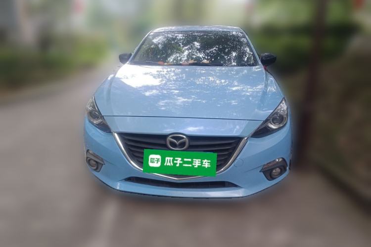 Used Mazda 3 Axela 2016 Sedan 1.5L Manual Luxury Model